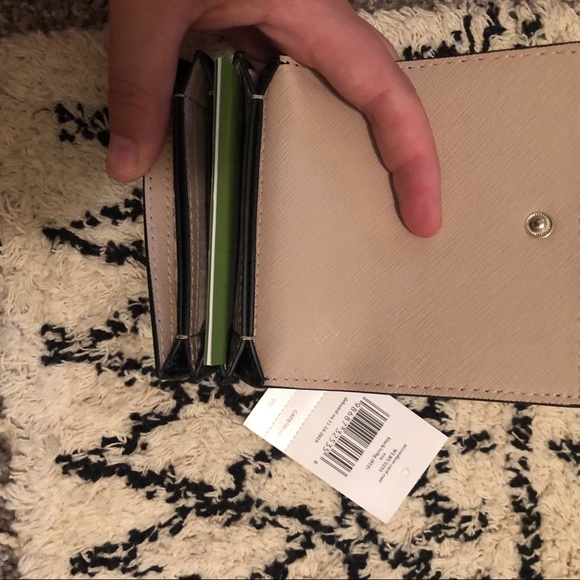 Kate Spade Card Holder NWT - Picture 4 of 4